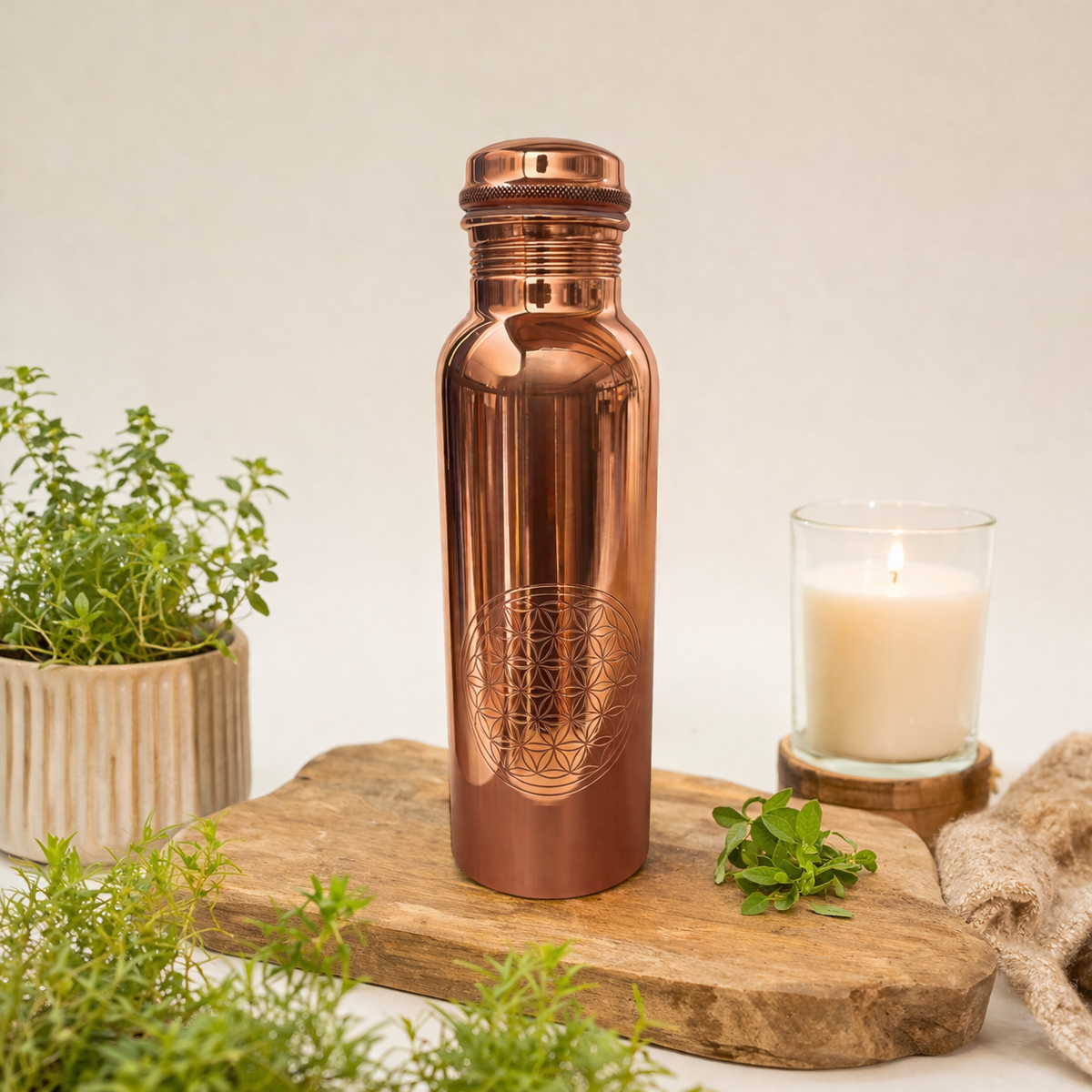 Borraccia in puro rame lucidato Flower of Life 850 ml