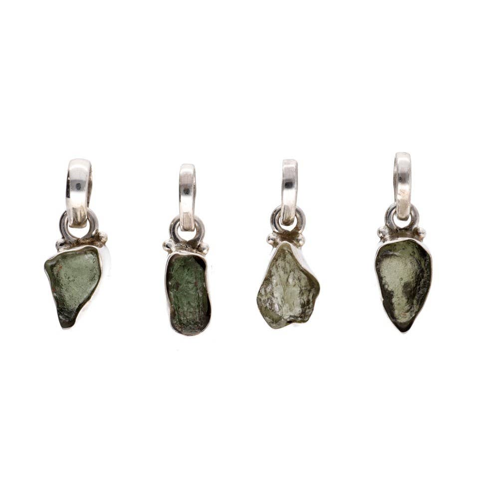 Ciondolo Bisel di Moldavite in Argento Sterling 925 (1 - 1,9gr)